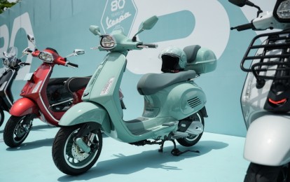 Bộ ba xe máy Vespa phiên bản kỷ niệm 80 năm ra mắt Việt Nam: Nhuốm sắc xanh cổ điển, giá từ 106,5 triệu đồng